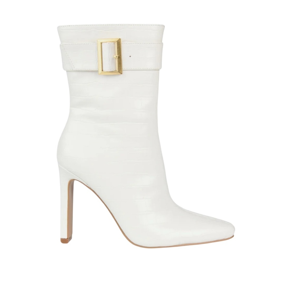 Journee Collection White Heeled Boots Modern Design